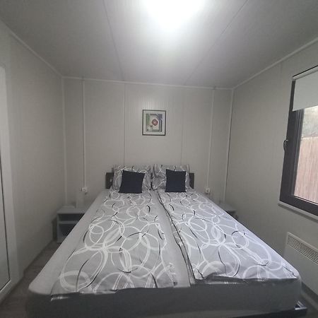Rita Apartman & Studio زرنيانين المظهر الخارجي الصورة